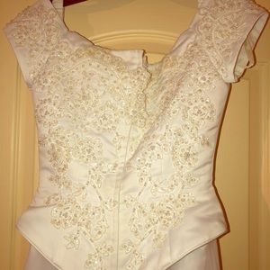 Size 4 wedding gown
